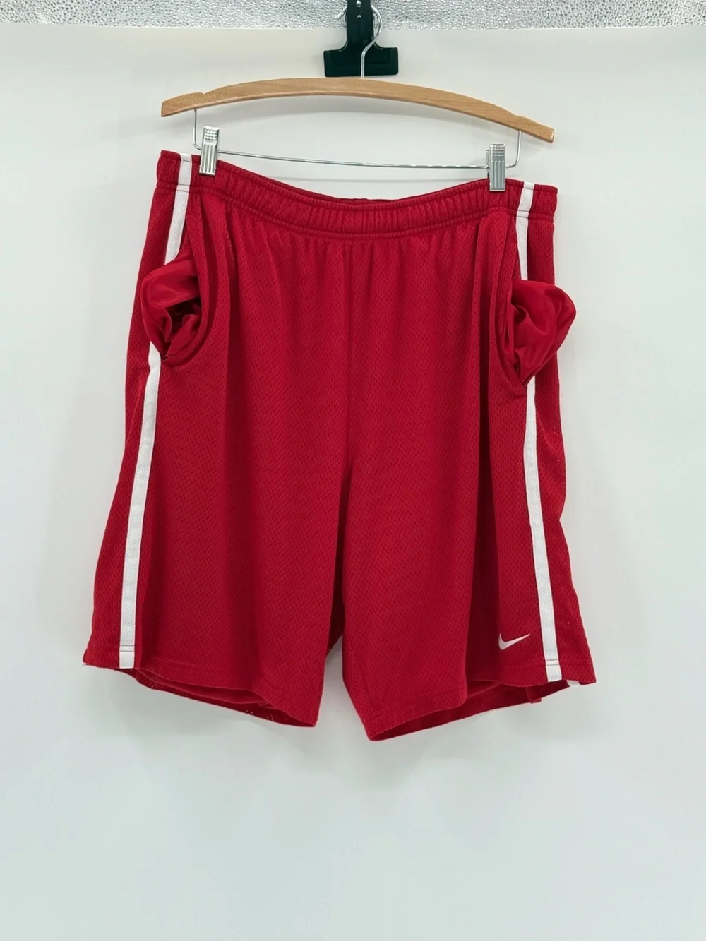 Nike Red Mesh Basketball Shorts XL Athletic Gym Training Drawstring Activewear